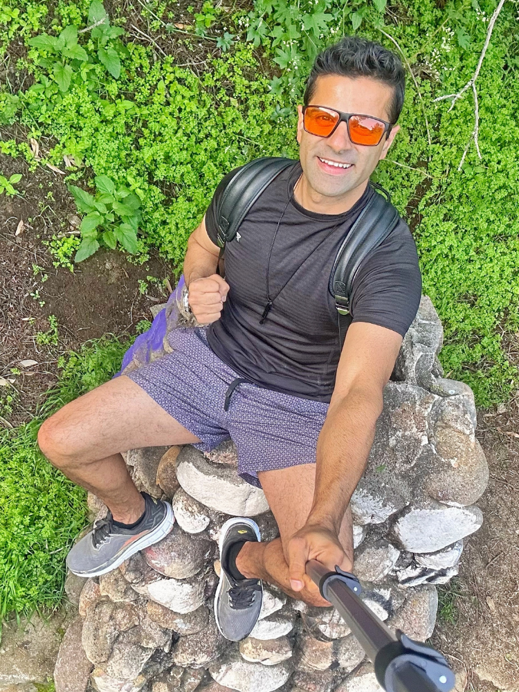 Mielenenergia ja Ahoo yhdistys sisältävät manifestoinnin, energiahoidot, tietoisuustyön, retriitit, meditaatiot, hyvinvointivalmennukset, henkisen kasvun, terveyden tukemisen, tapahtumat, yhteisöllisyyden, itsensä kehittämisen ja korkeamman värähtelyn aktivoimisen.