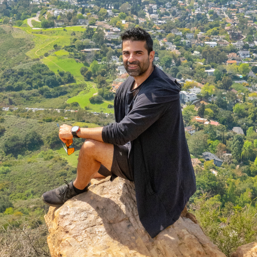 Mielenenergia ja Ahoo yhdistys sisältävät manifestoinnin, energiahoidot, tietoisuustyön, retriitit, meditaatiot, hyvinvointivalmennukset, henkisen kasvun, terveyden tukemisen, tapahtumat, yhteisöllisyyden, itsensä kehittämisen ja korkeamman värähtelyn aktivoimisen.